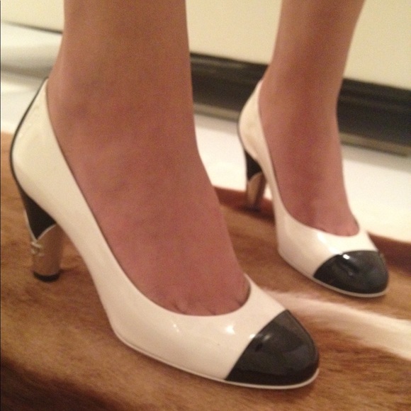 Chanel Cap Toe Heels - Picture 8 of 8